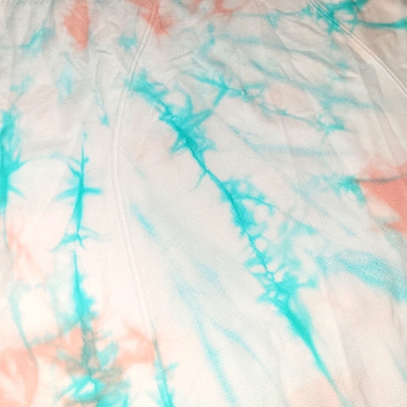 Zyia tank top size medium NWOT - Picture 3 of 3